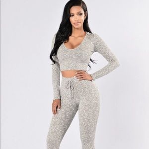 Fashion nova lounge set (wanderlust set) hoodie and leggings